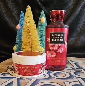 NWT Bath & Body Works Japanese Cherry Blossom Bodycare Set - Red & White